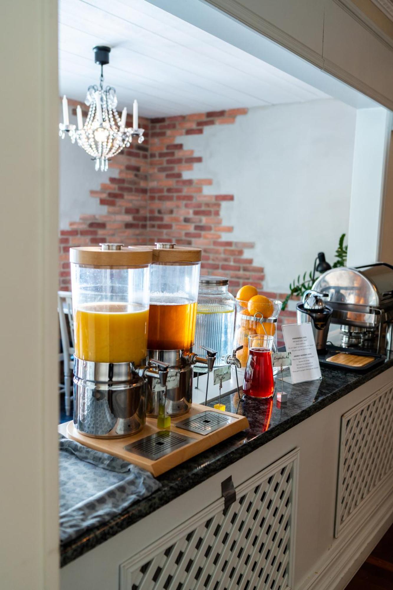 Park Hotel Linkoeping Fawlty Towers Kültér fotó