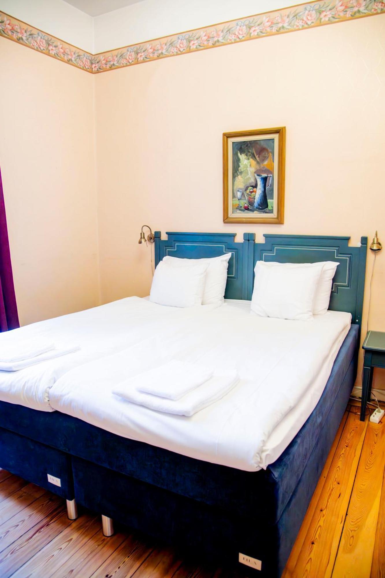 Park Hotel Linkoeping Fawlty Towers Szoba fotó